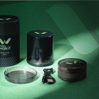 Mini Wakit Grinder with Free KeefCatcher Container